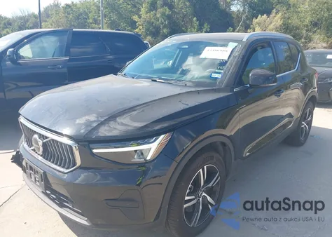 2025 Volvo Xc40 B5 Core Bright Theme from USA, damaged, VIN YV4L12UJXS2557950